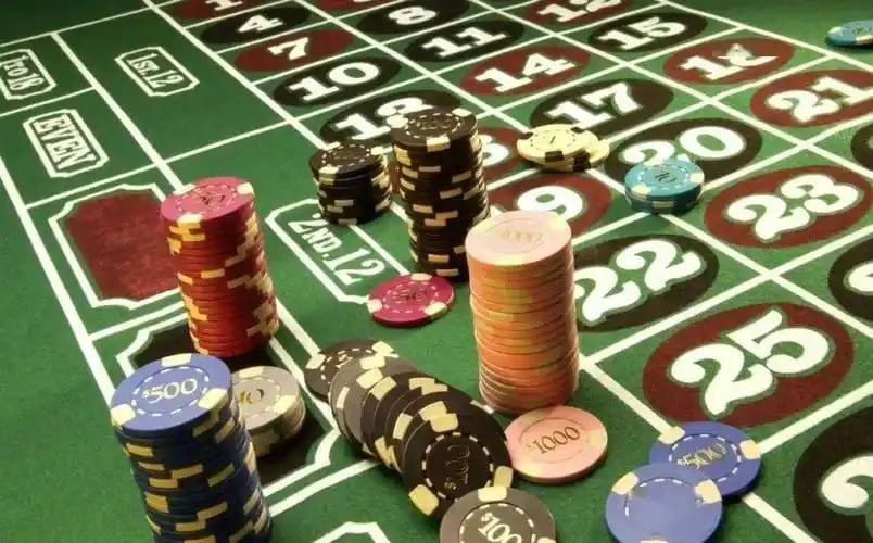 Người dùng Việt Nam chơi baccarat live trên điện thoại tại 99win com